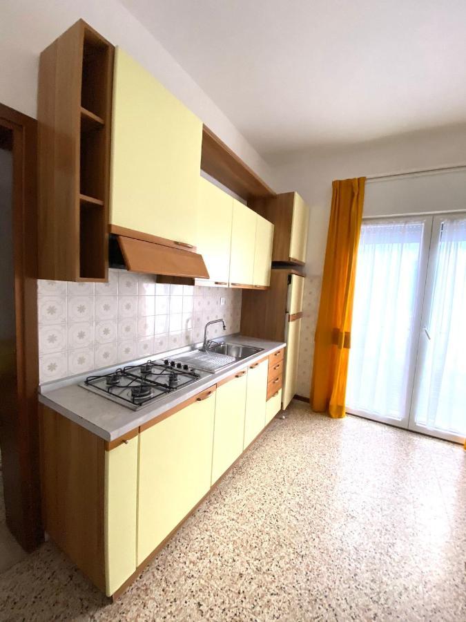 Euroresidence - Piazza Mazzini- 30 Mt Dal Mare - Immobil Relax ลิโดดิเยโซโล ภายนอก รูปภาพ